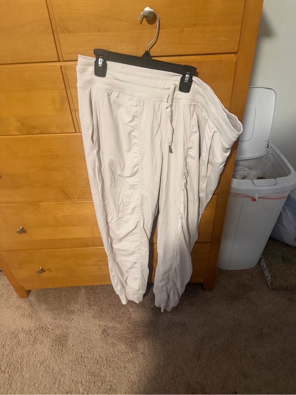 lululemon athletica Women’s Jogger Pants in Light Beige